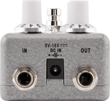 Pedale Hammertone® Boost, grigio con dettagli bianchi, offre un boost pulito o ricco, ideale per amplificatori