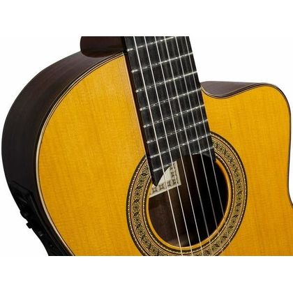 Chitarra classica spagnola amplificata Esteve 1 GR3E CE