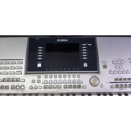 Yamaha Tyros 2 Tastiera USATA con custodia rigida