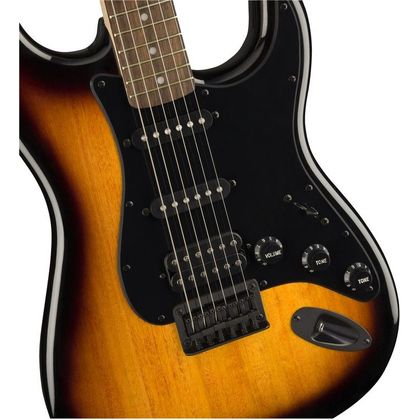 Fender Squier FSR Bullet Stratocaster HT HSS LRL 2-Color Sunburst with Black Hardware Chitarra elettrica