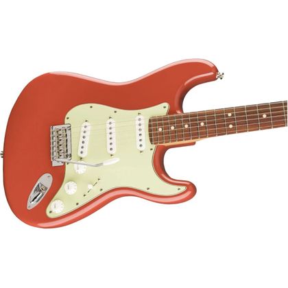 Fender player Stratocaster Limited Edition PF Fiesta Red