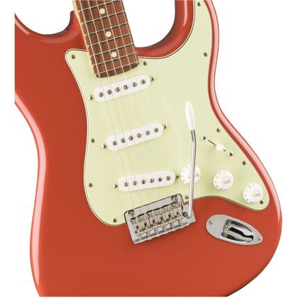 Fender player Stratocaster Limited Edition PF Fiesta Red