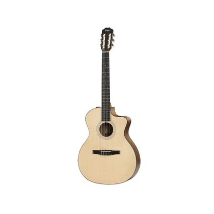 TAYLOR 114ceN Nylon Chitarra classica elettrificata naturale