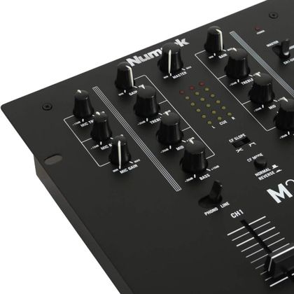Numark M2 Mixer + 2 Gemini MDJ600