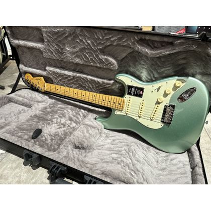 Fender American Professional II Stratocaster MN Mystic Surf Green Chitarra elettrica con borsa