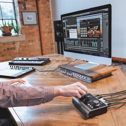 AUDIENT iD14 MKII Interfaccia Audio