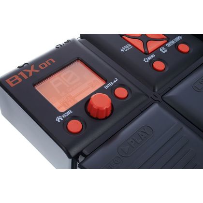 Zoom B1Xon Multieffetti a pedale per basso con Looper Ritmi e Pedale espressione