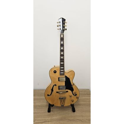 CAYMAN Chitarra Semiacustica ( usata )