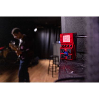 ZOOM MS-60B+ Pedale Multieffetto per Basso