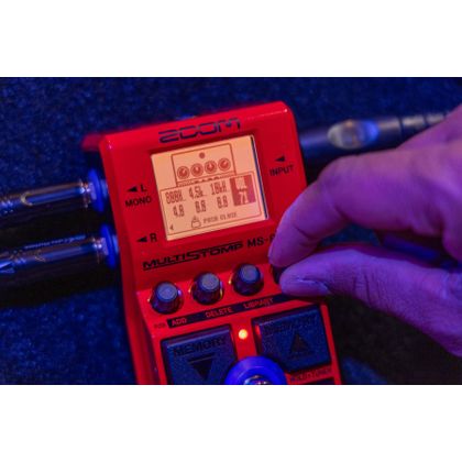 ZOOM MS-60B+ Pedale Multieffetto per Basso
