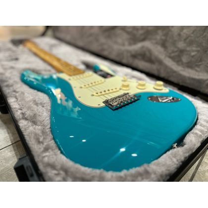 Fender American Professional II Stratocaster MN Miami Blue Chitarra elettrica con borsa