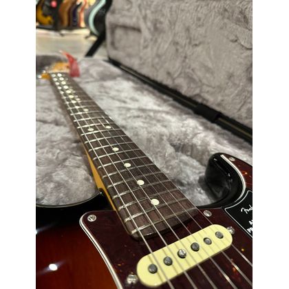 Fender American Professional II Stratocaster RW 3-Color Sunburst Chitarra elettrica con borsa