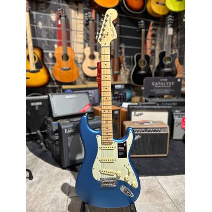 Fender American Performer Stratocaster MN Satin Lake Placid Blue Chitarra elettrica con borsa