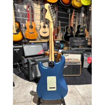 Fender American Performer Stratocaster MN Satin Lake Placid Blue Chitarra elettrica con borsa