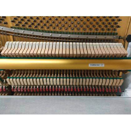 YAMAHA U2 Bianco lucido