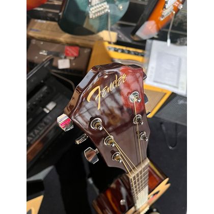 B-STOCK Fender FA125CE Natural Chitarra elettroacustica con custodia Fender in OMAGGIO
