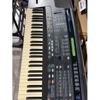 ROLAND E86 Tastiera Digitale 61 tasti - Usato