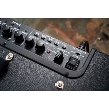 BOSS Katana 100 Gen 3 Amplificatore combo per chitarra 12"