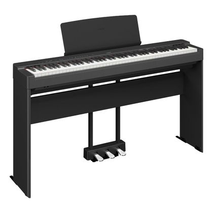 Yamaha P225 con stand e pedaliera