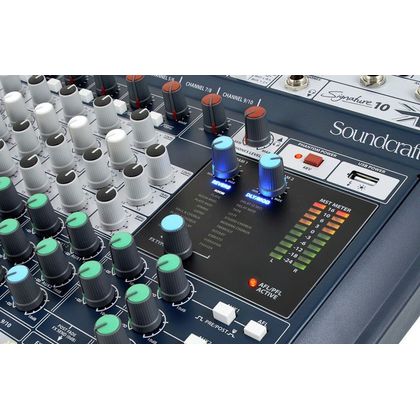 SOUNDCRAFT Signature 10 mixer usb 10 canali con effetti