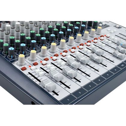 SOUNDCRAFT Signature 12 Mixer usb 12 canali con effetti