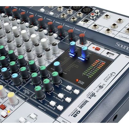 SOUNDCRAFT Signature 12 Mixer usb 12 canali con effetti