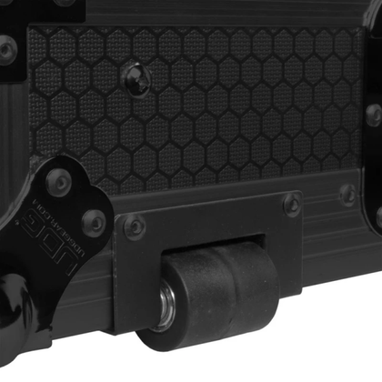 UDG Ultimate Flight Case Denon DJ SC Live 2 Black Plus (Ruote) - U91080BL