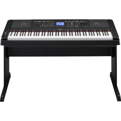 YAMAHA DGX660 Pianoforte digitale con stand e pedaliera + Cuffie + Copritastiera omaggio
