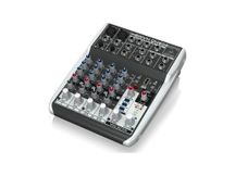 Mixer con lettore MP3 e multieffetto Behringer QX602MP3
