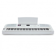 Yamaha DGX670 white Pianoforte digitale 88 tasti pesati bianco