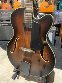 WASHBURN J600 Chitarra semiacustica B-STOCK