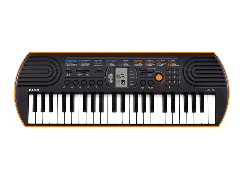Tastiera portatile Casio SA-80 e SA-81 con 44 tasti, polifonia a 8 voci e display LCD, ideale per la scuola