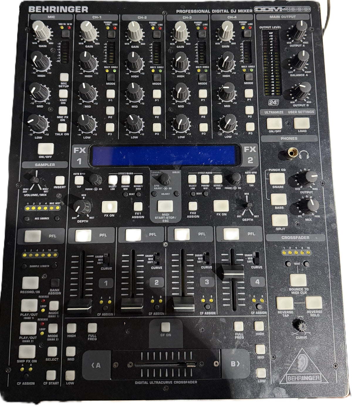 USATO BEHRINGER DDM4000 Mixer Digitale 5 canali