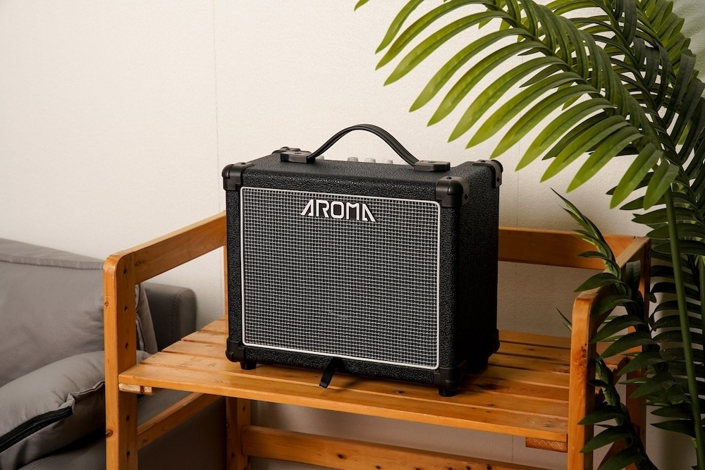 Amplificatore per chitarra elettrica 20W con altoparlante, toni OVERDRIVE e CLEAN, Bluetooth, jack cuffie e ingresso AUX