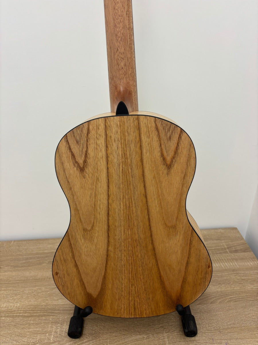 Retro Chitarra classica da studio 39" Camwood IC-100D NA, con tavola in pino himalayano e manico in meranti, ideale per principianti