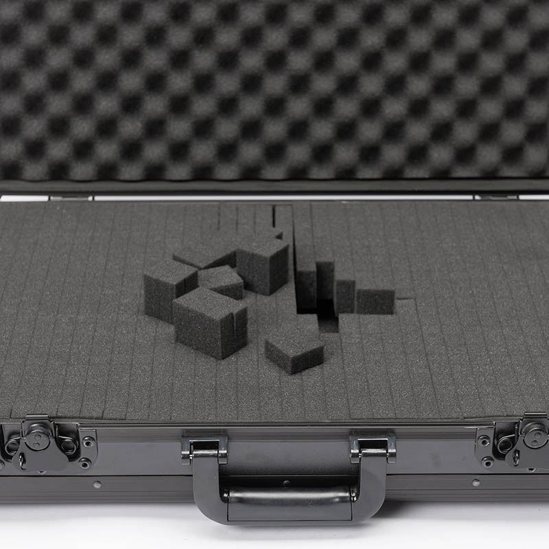 Carry Lite DJ-Case XXL Plus, custodia nera leggera con schiuma pick & pluck, ideale per trasportare vari controller DJ