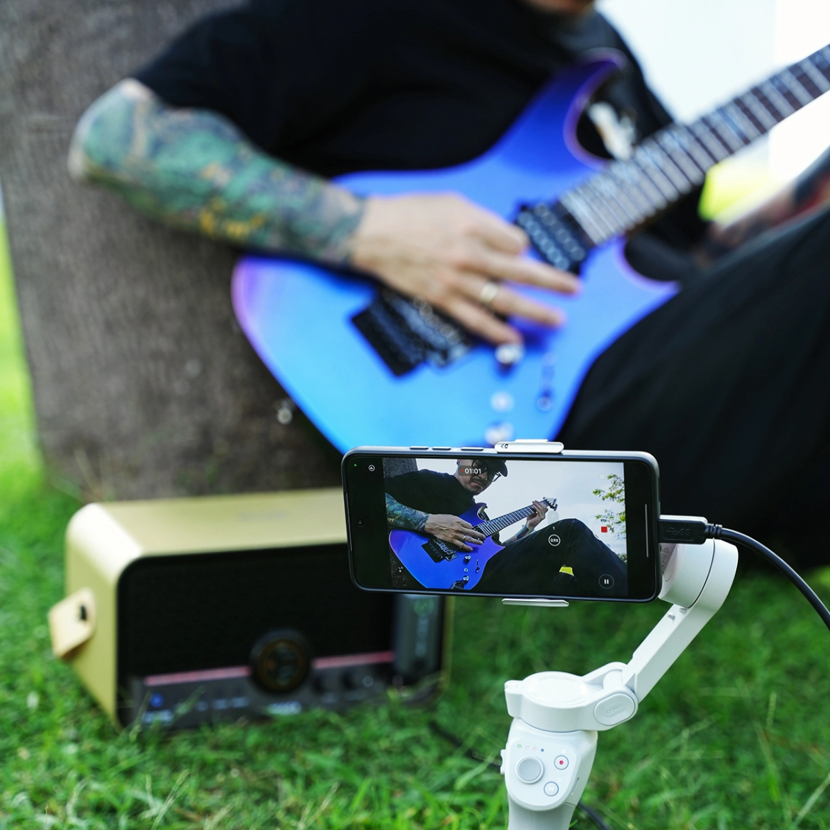 MOOER F15i Li amplificatore intelligente collegamento con smartphone e chitarra elettrica