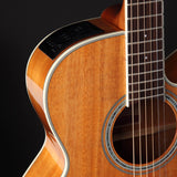 Takamine GN77KCE NAT Chitarra Acustica elettrificata in Koa finitura Natural