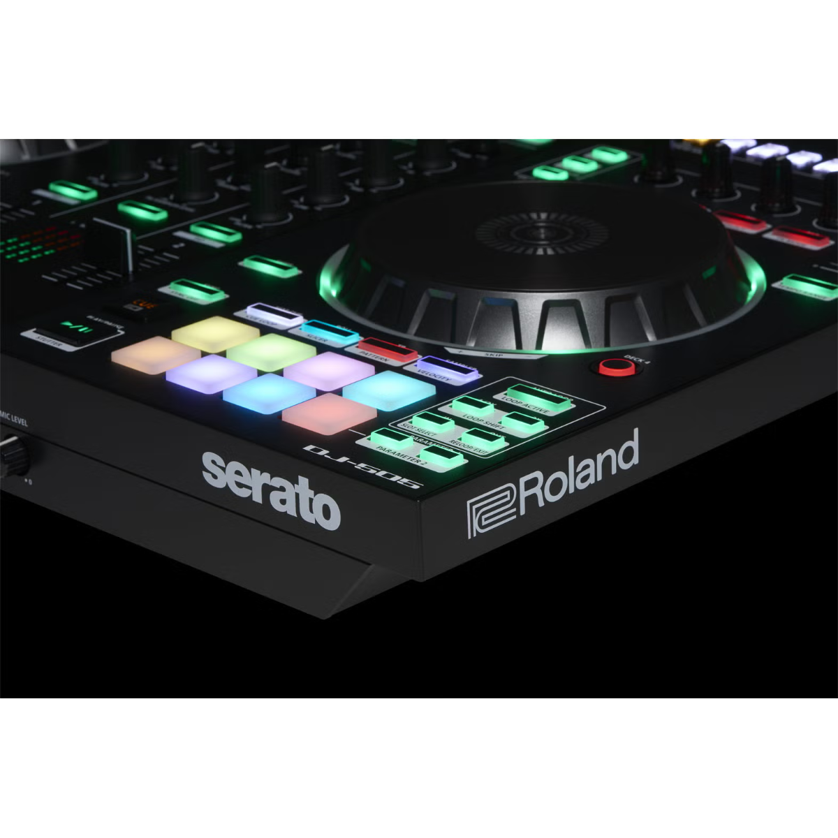 Roland DJ-505, controller a due canali per Serato DJ, offre strumenti per mixaggi, remix e creazione di beat dal vivo