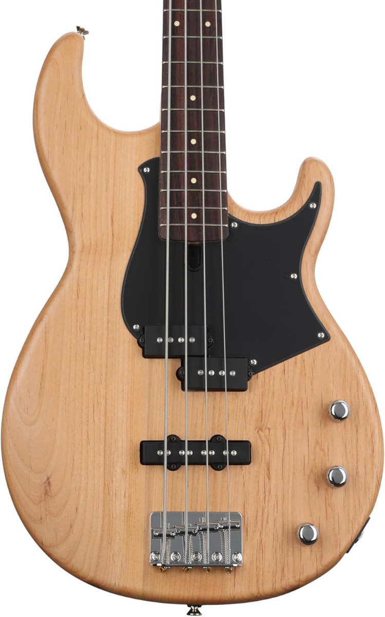 Basso elettrico Yamaha BB234 in giallo naturale, caratterizzato da un corpo in ontano e un manico sottile, per un suono leggendario