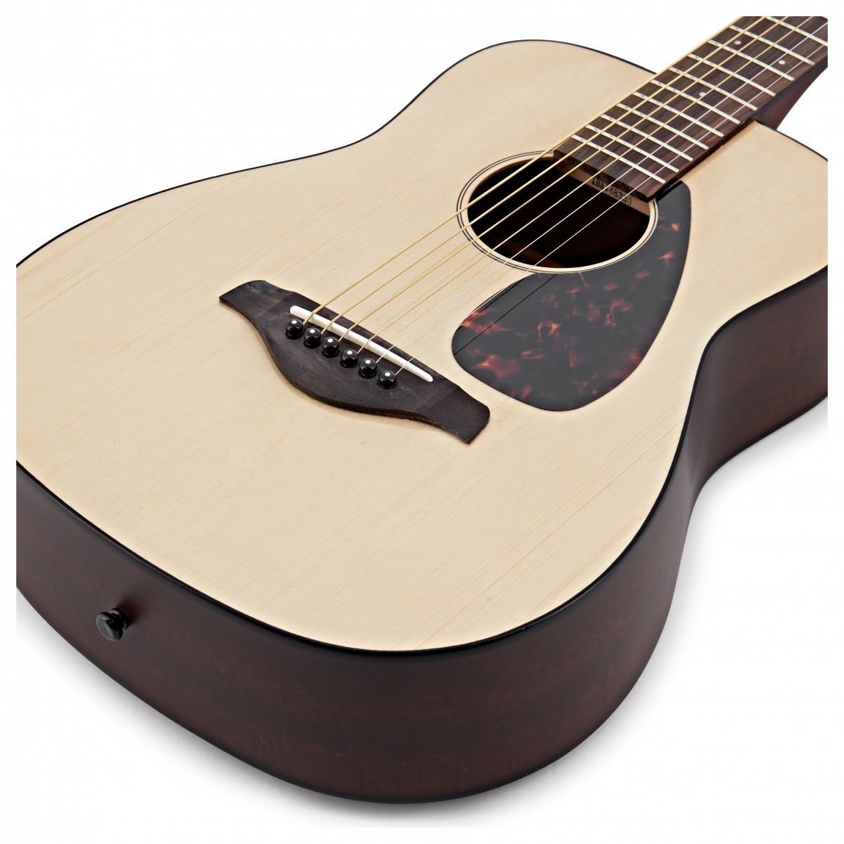 Yamaha JR2, chitarra acustica mini con finitura in mogano, suono autentico, perfetta per serate intorno al fuoco